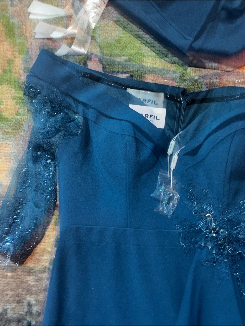 Marfil Barcelona cocktail dress with removable sleeves - Picture 4 of 11